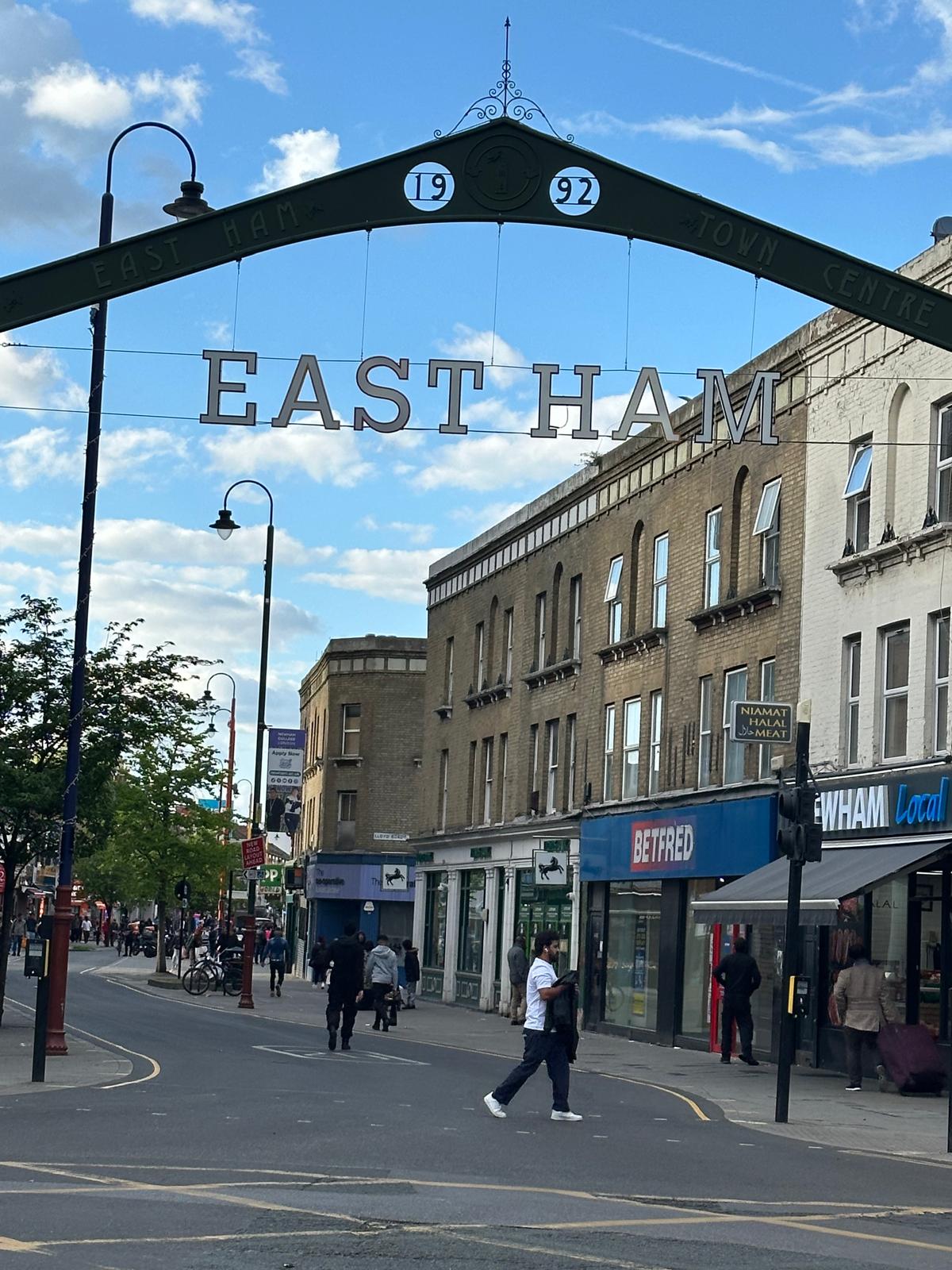 High Street North
